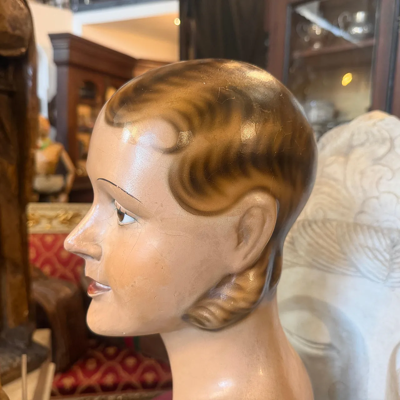 Busto di donna Art Nouveau con occhi in cartapesta e vetro, primo '900 8