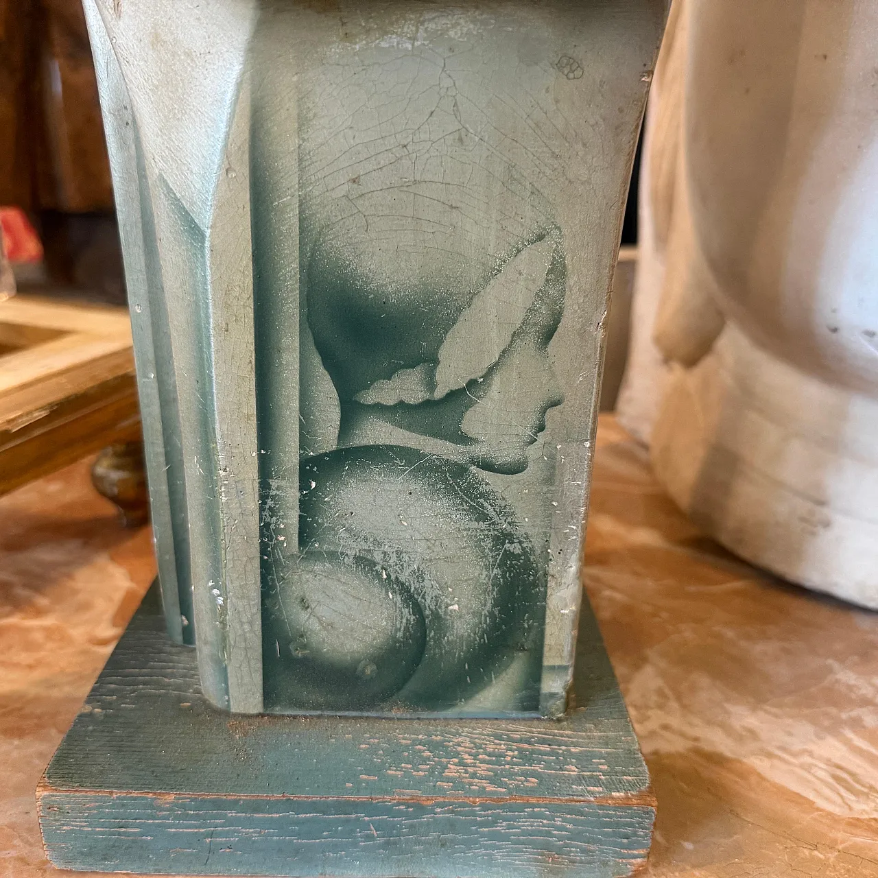 Busto di donna Art Nouveau con occhi in cartapesta e vetro, primo '900 12