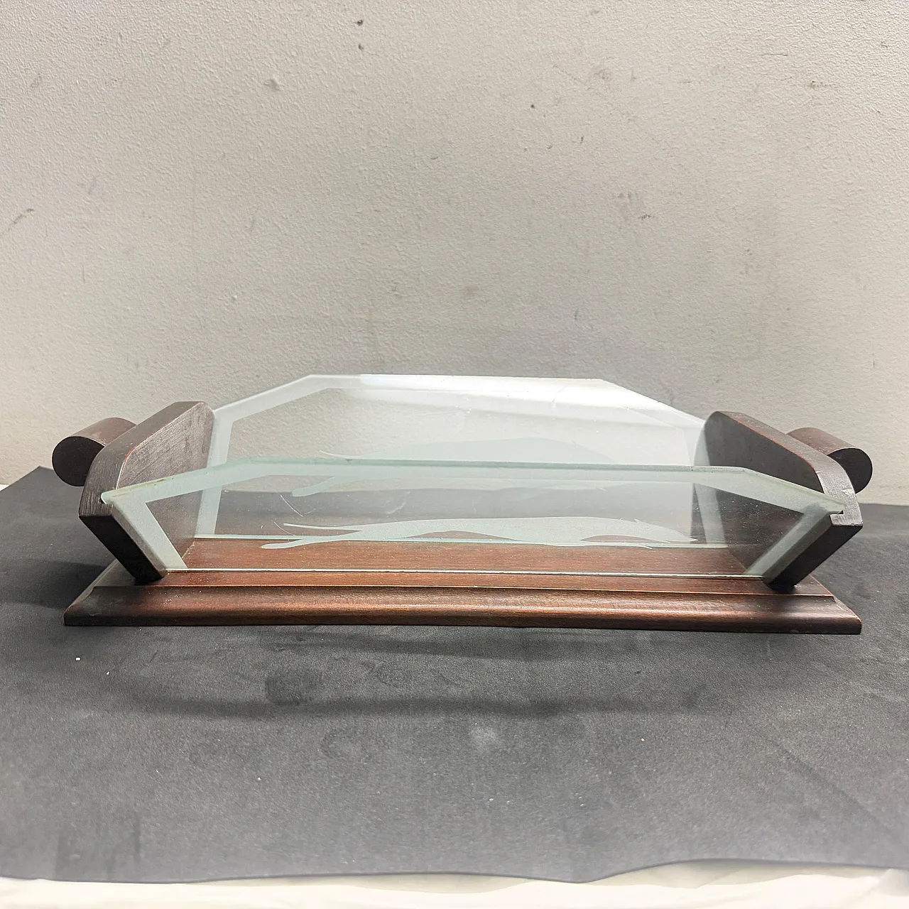 Art Deco wood and greyhounds etched glass centerpiece, 1930s 5