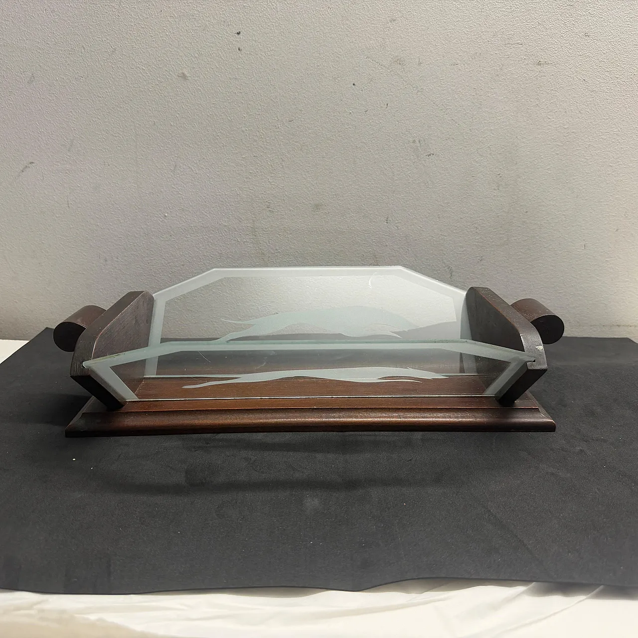Art Deco wood and greyhounds etched glass centerpiece, 1930s 9