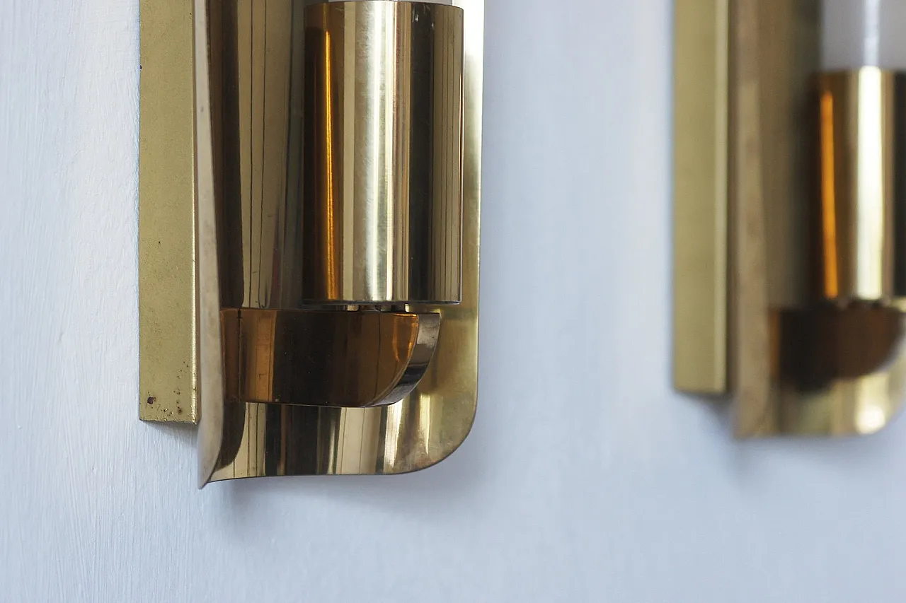 Pair of Mid-Century Modern brass wall sconces, 1960s 3