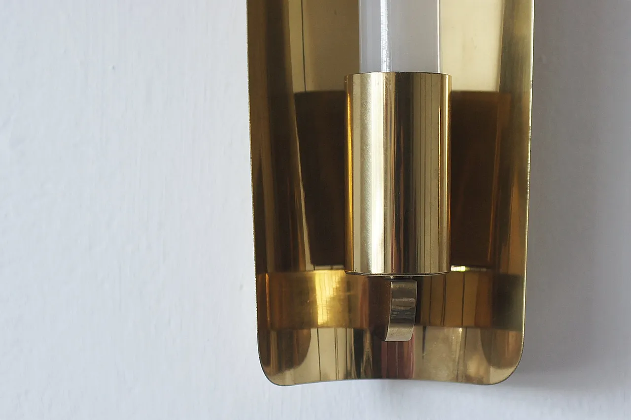 Pair of Mid-Century Modern brass wall sconces, 1960s 4