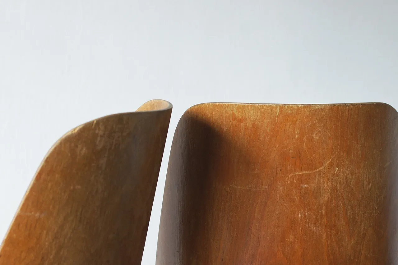 Pair of 515 chairs by Oswald Haerdtl for Ton, 1950s 5
