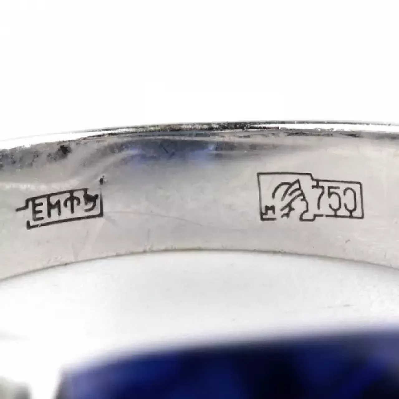 Lykov’s Jewellery ring crafted in 18K white gold, 20th century 3
