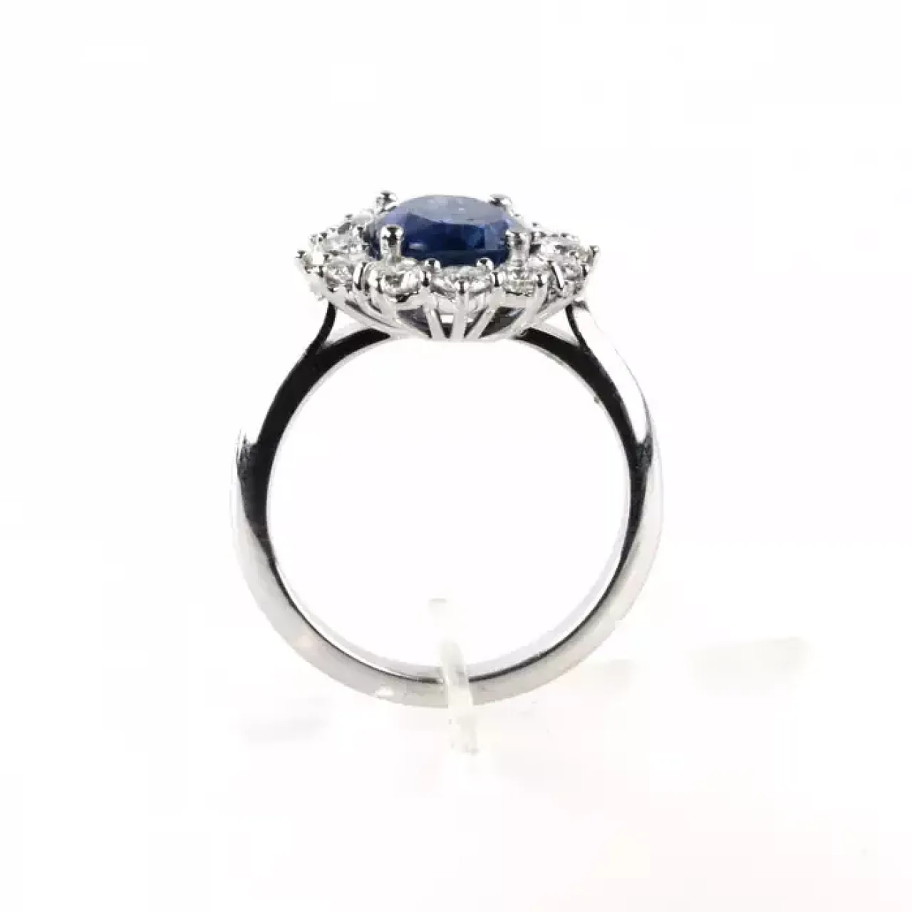 Gold ring of classic design, 20th century 6
