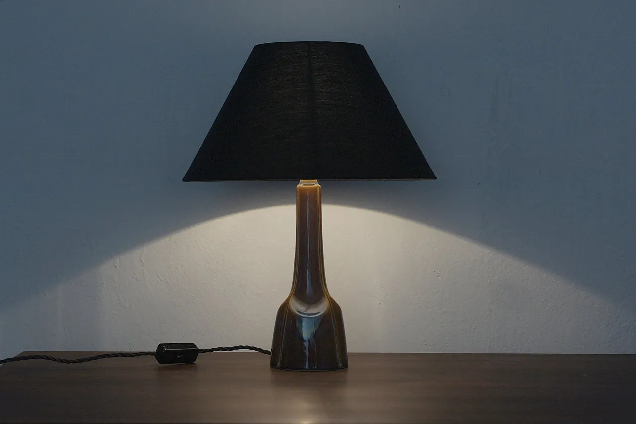 Lampada in ceramica attribuita a Einar Johansen per Søholm, anni '60 6