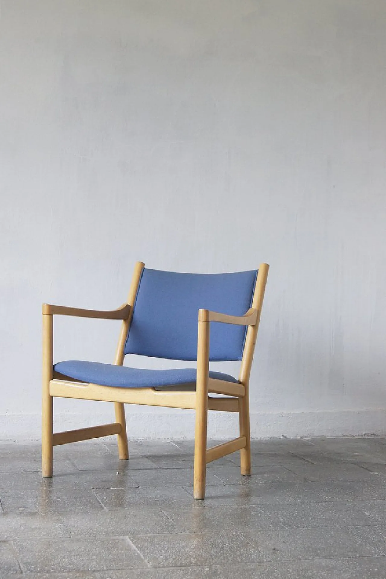 CH52 armchair by Hans J. Wegner for Carl Hansen & Son, 1960s 4
