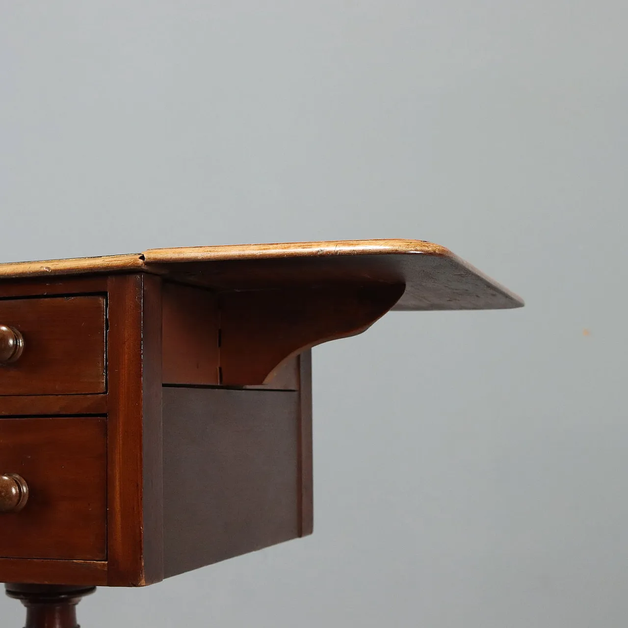 Mahogany center table with slats, 19th century 5
