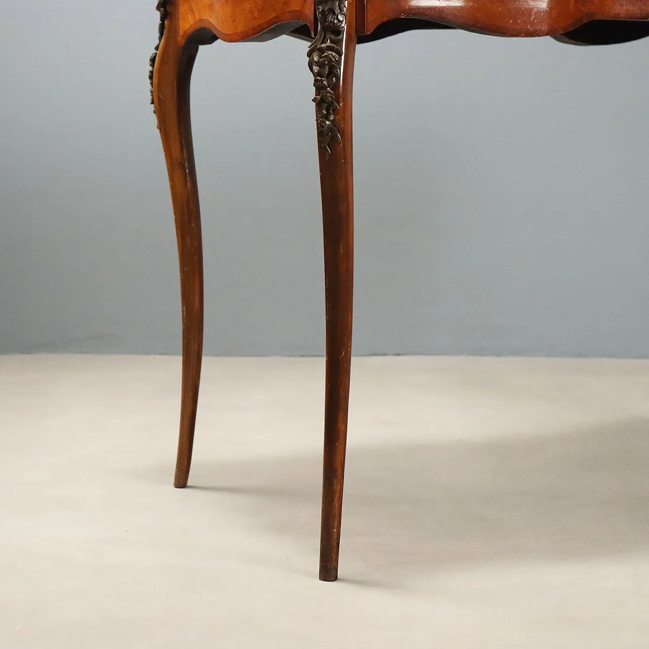 Inlaid center table, 20th century 5