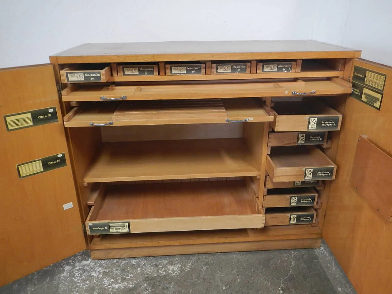 Chemistry lab filing cabinet from the 1970s 4