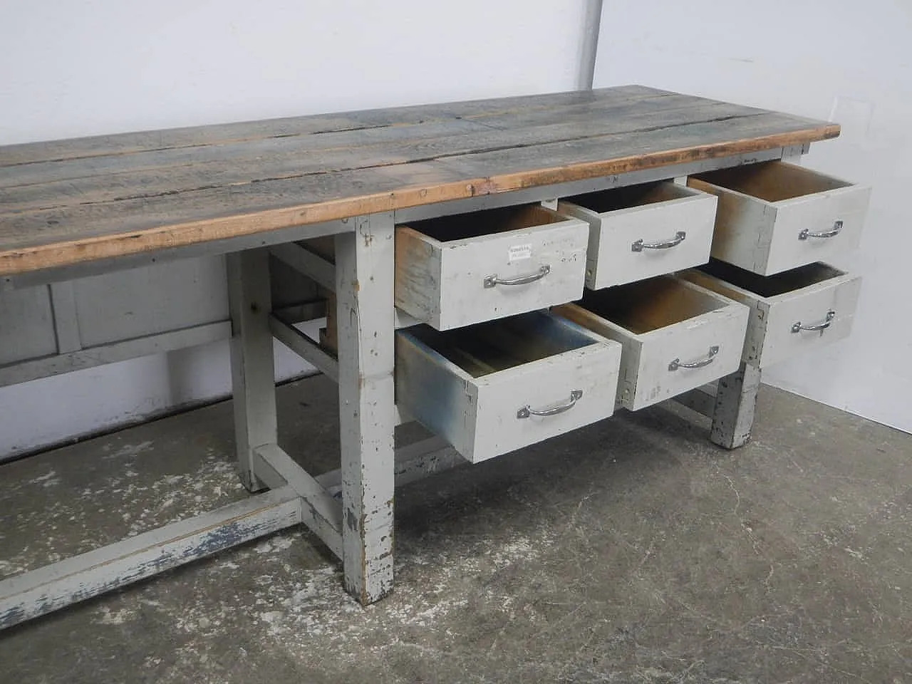 Counter with 50s chest of drawers 4