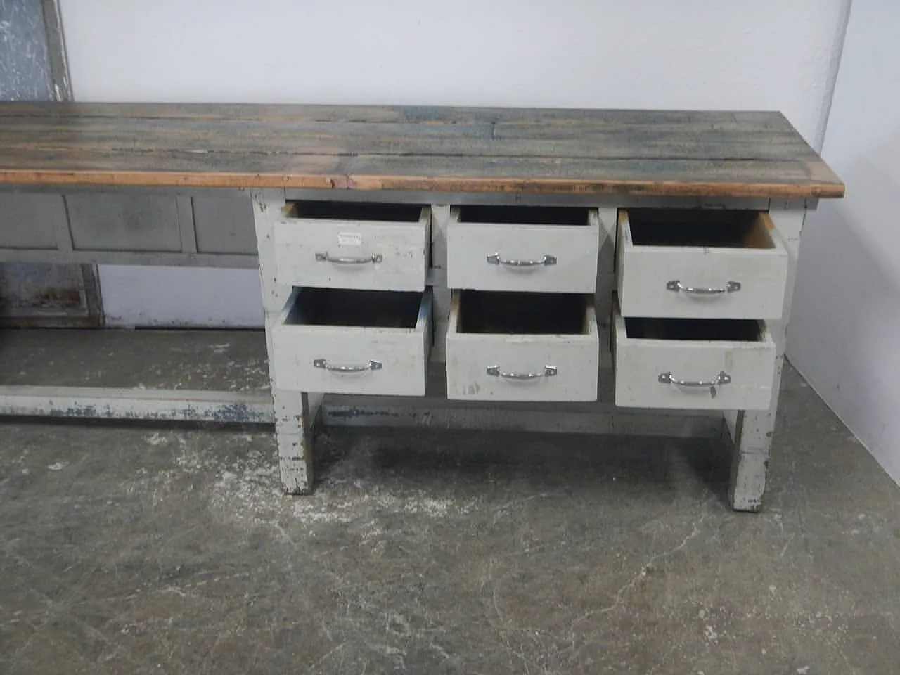 Counter with 50s chest of drawers 5