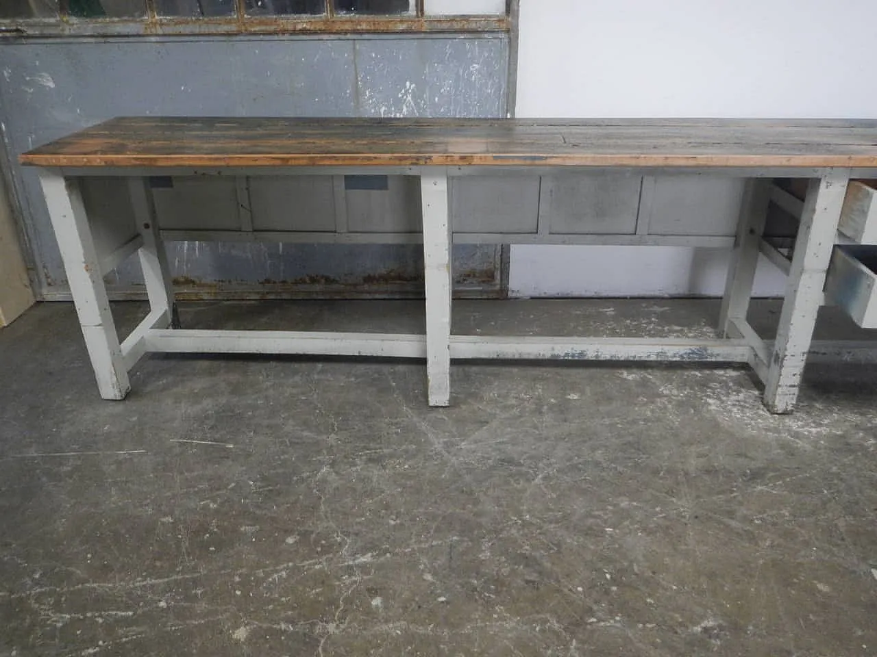 Counter with 50s chest of drawers 9