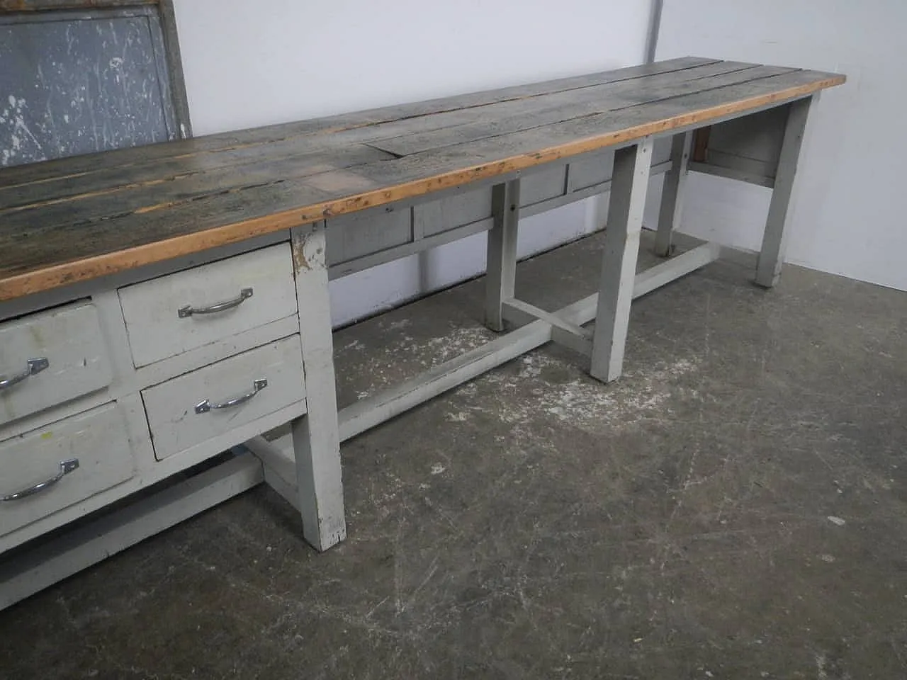Counter with 50s chest of drawers 6
