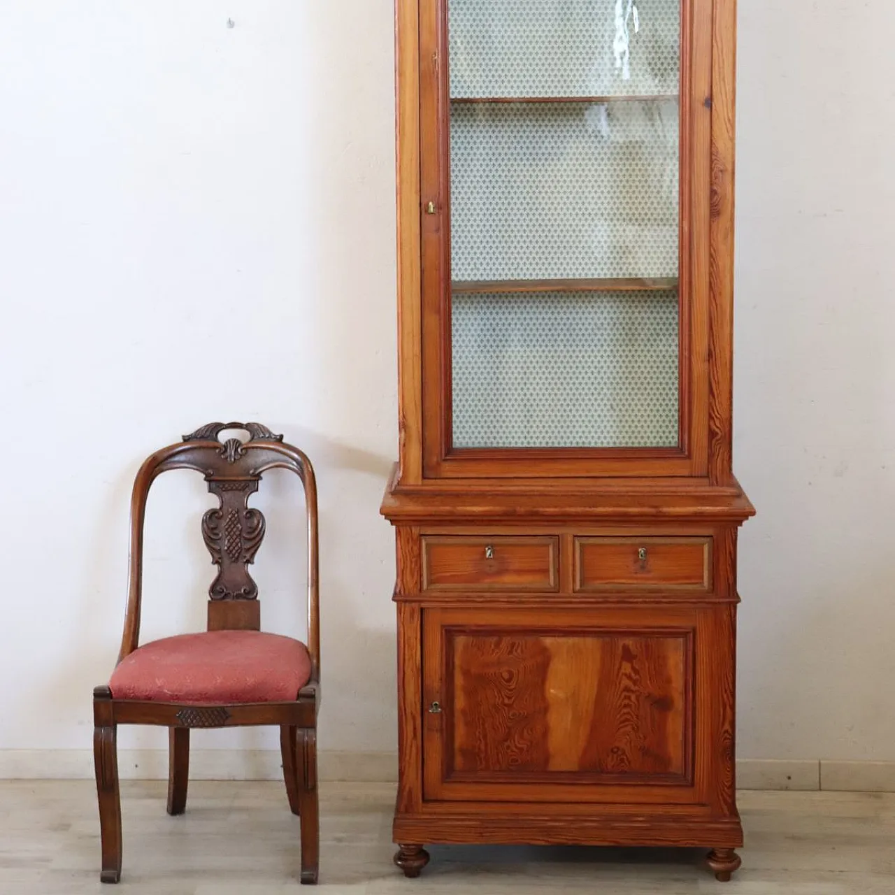 Antica vetrinetta in larice, '800 4