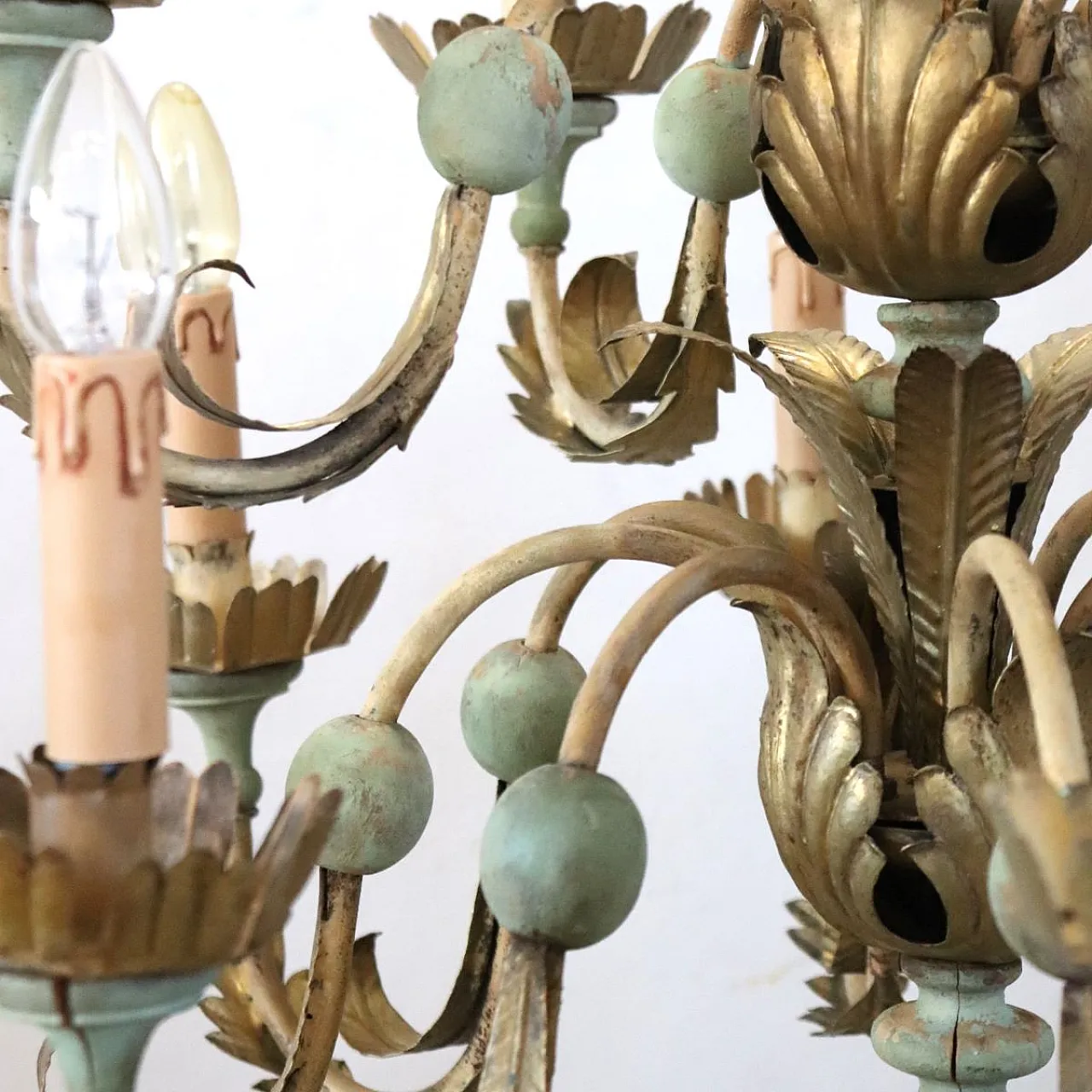 Lacquered wood and iron chandelier, 12 lights, early 1900s 6