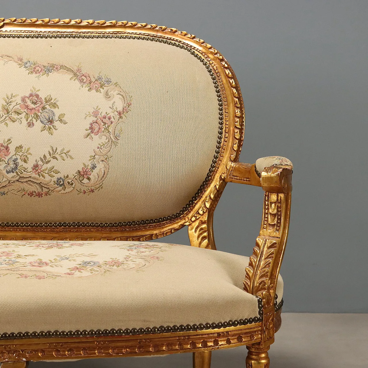 Neoclassical style sofa in gilded wood, early 20th century 6