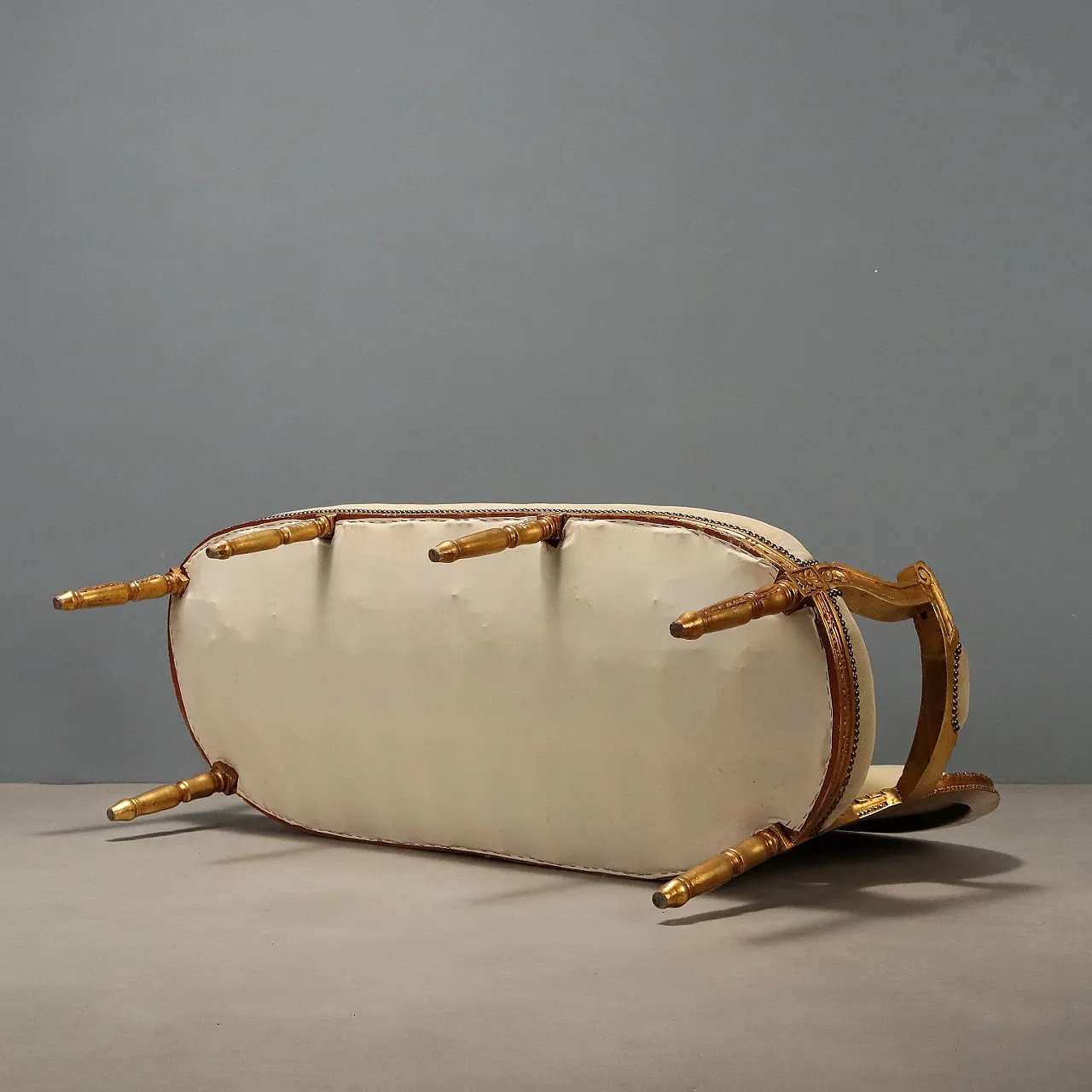 Neoclassical style sofa in gilded wood, early 20th century 10