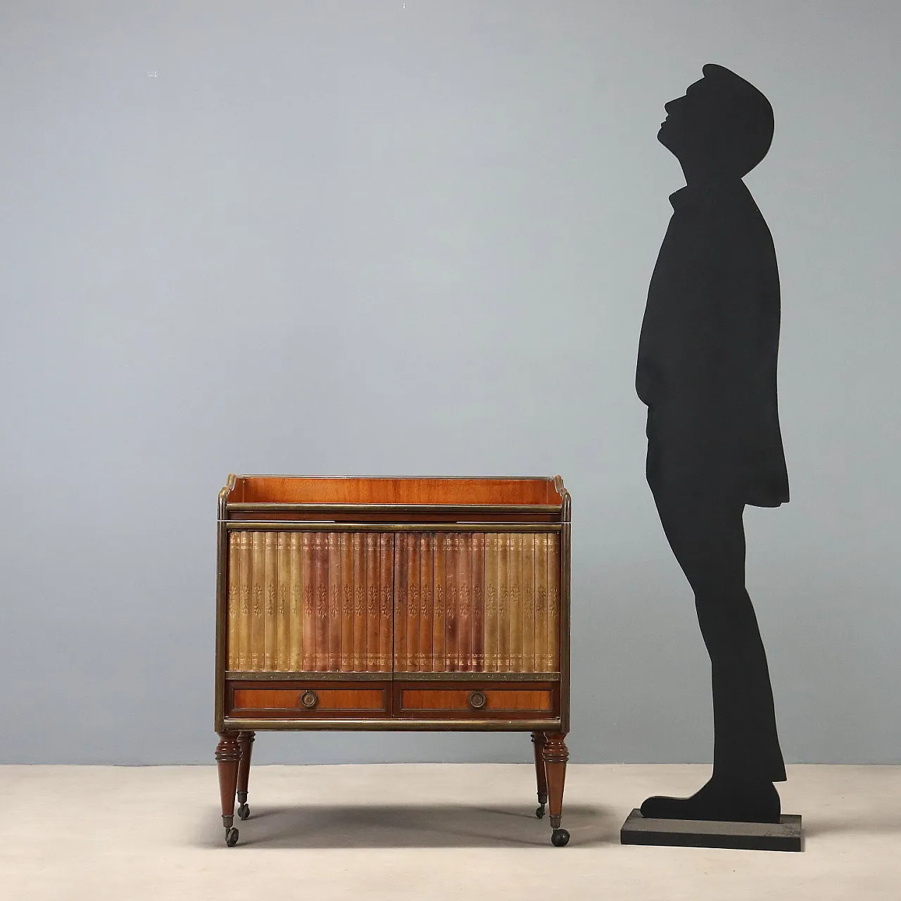 Mahogany bar cabinet with faux book doors, 20th century 2