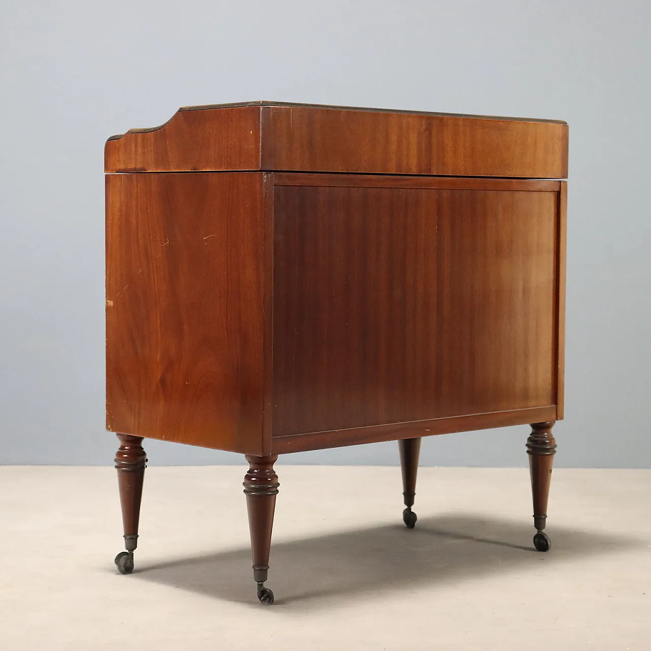 Mahogany bar cabinet with faux book doors, 20th century 10