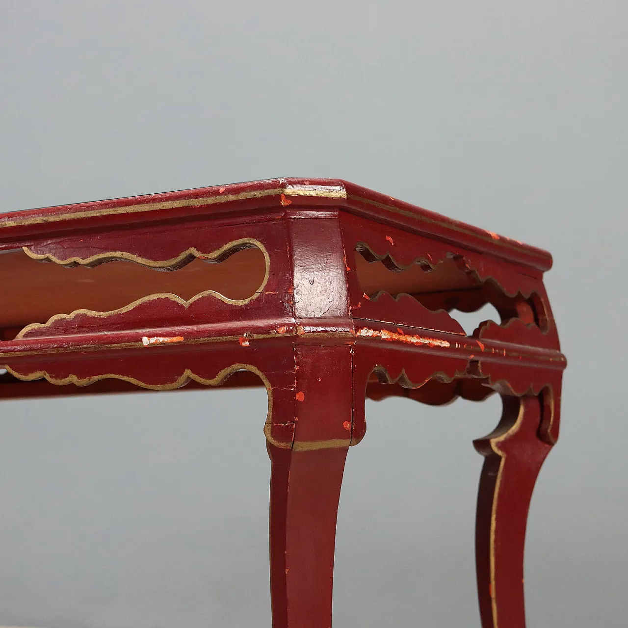 Chinoiserie style center table, 19th century 5