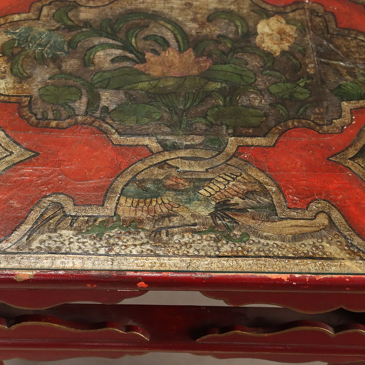 Chinoiserie style center table, 19th century 9