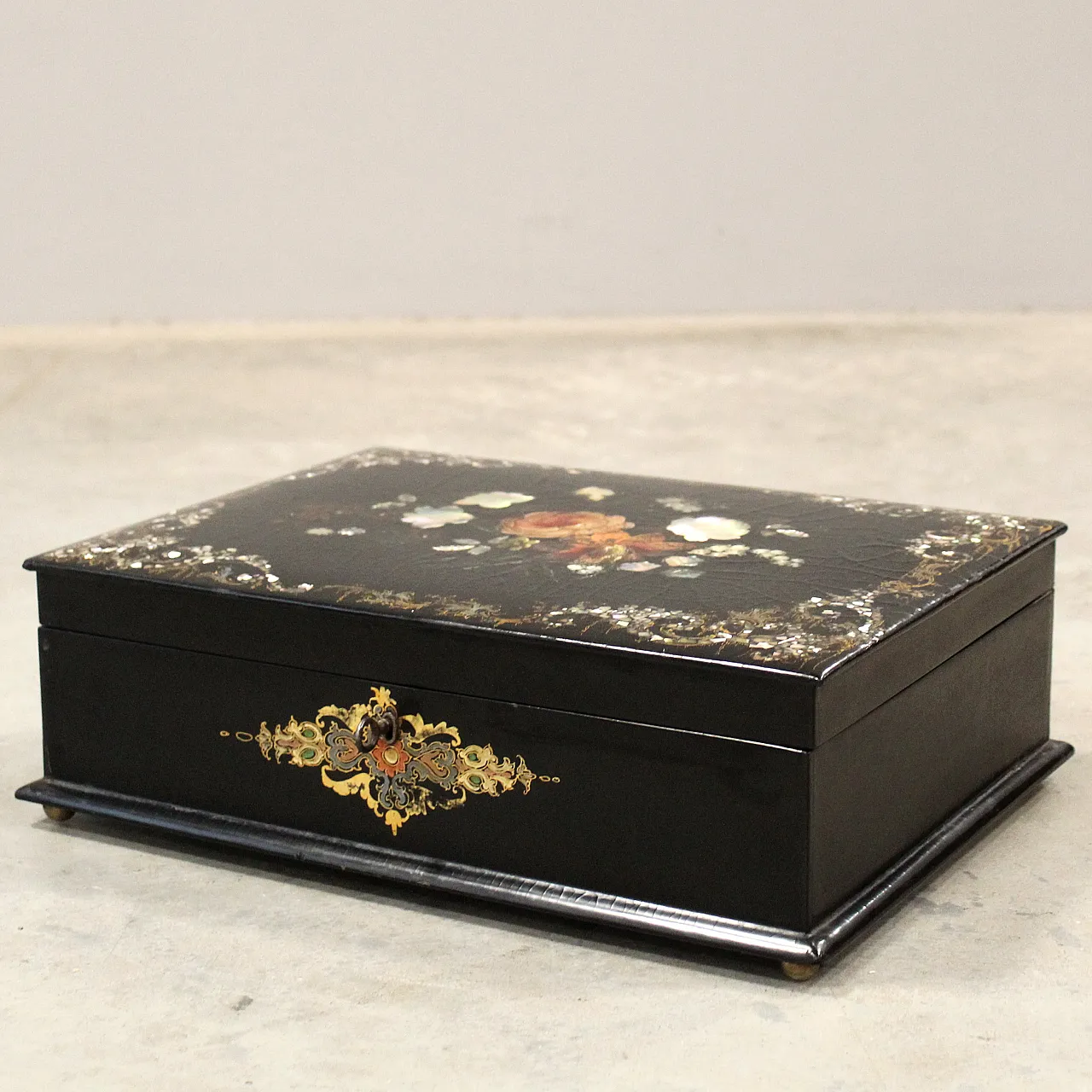 19th century inlaid painted lacquered wooden casket box 2