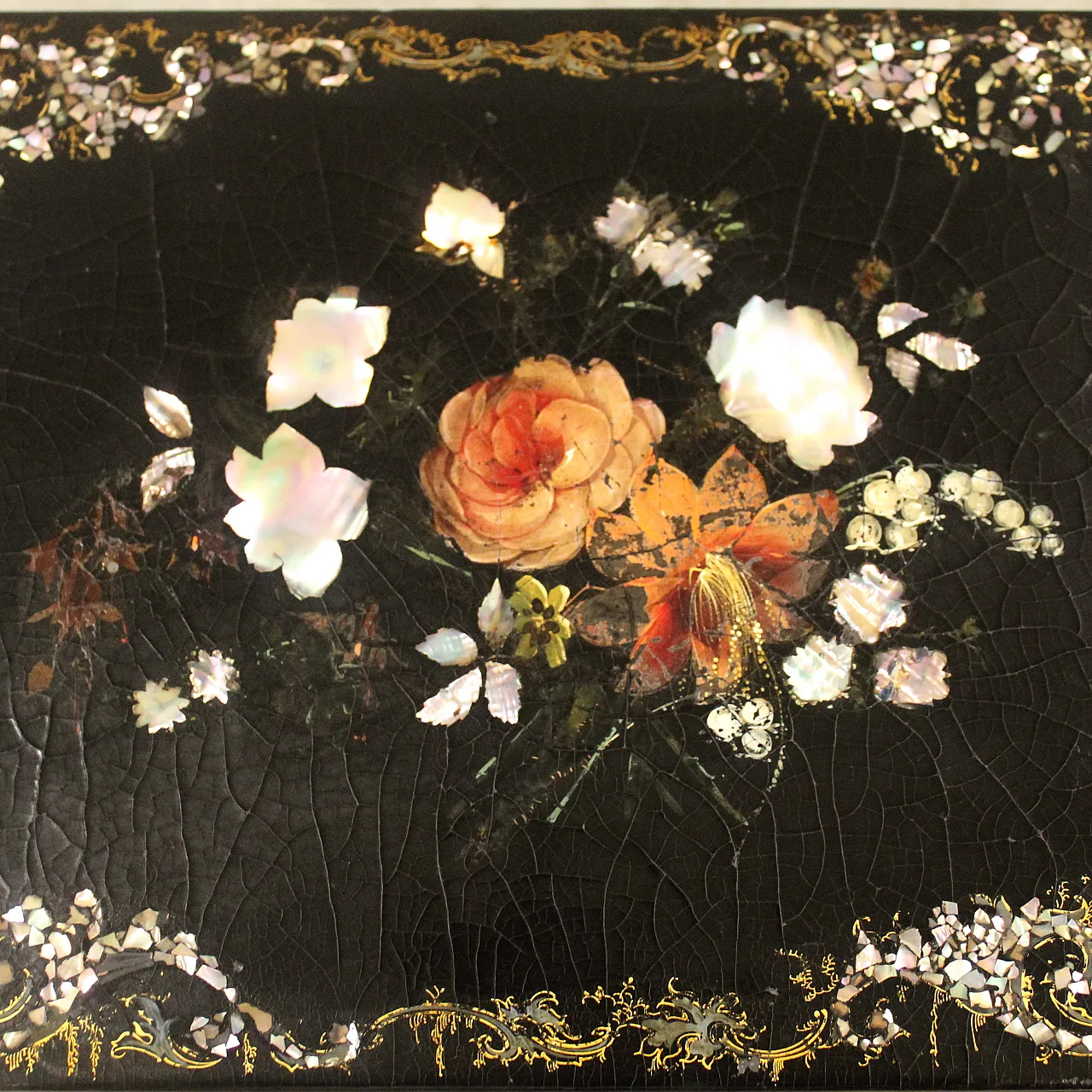 19th century inlaid painted lacquered wooden casket box 14