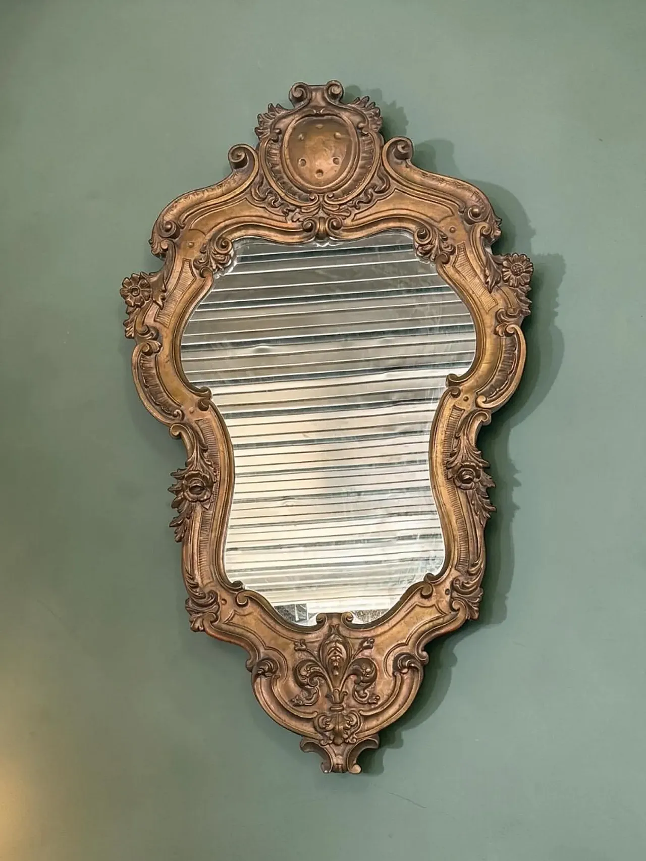 Specchio sagomato da parete, tardo '900 1