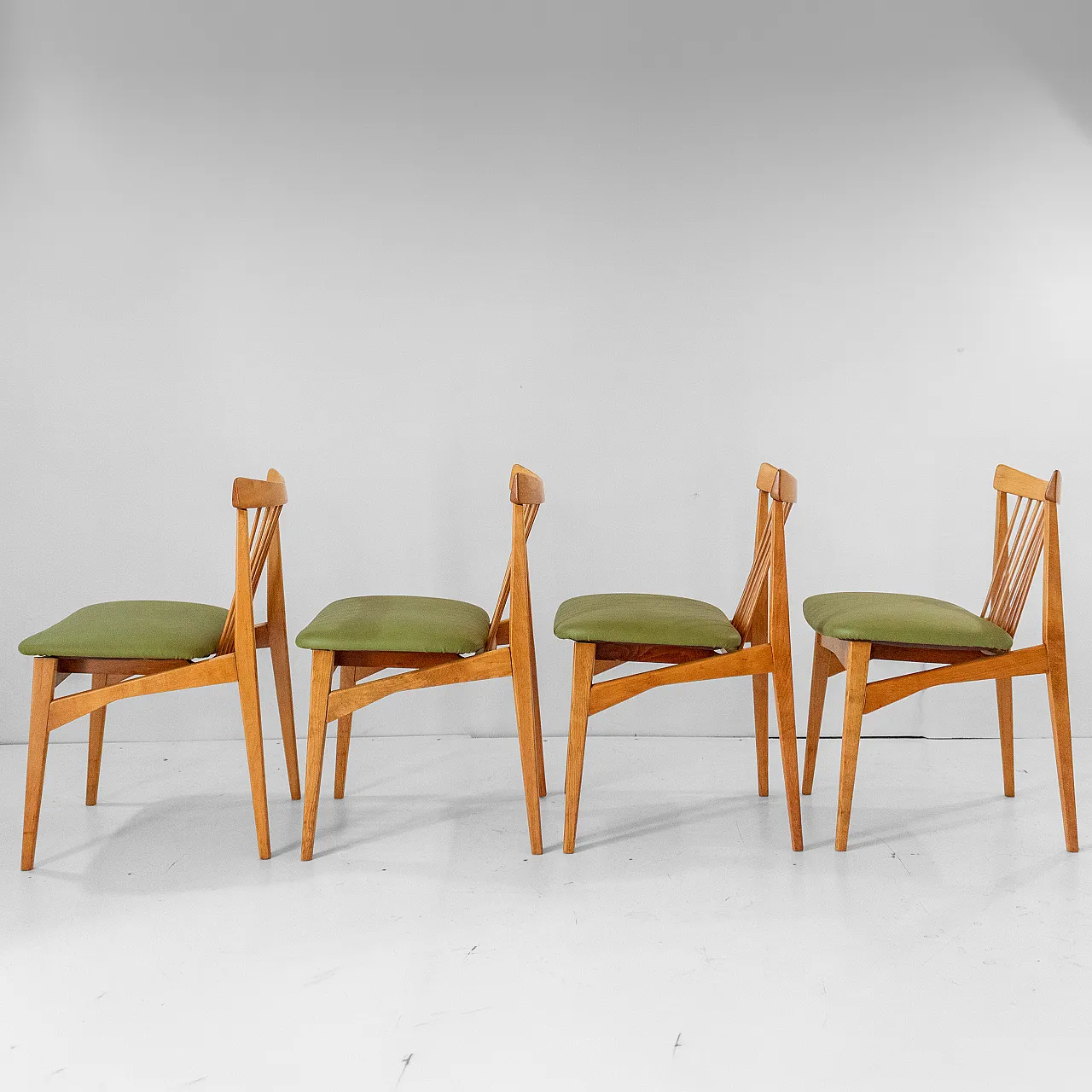 4 chairs in solid beech wood and eco leather, 60s 3