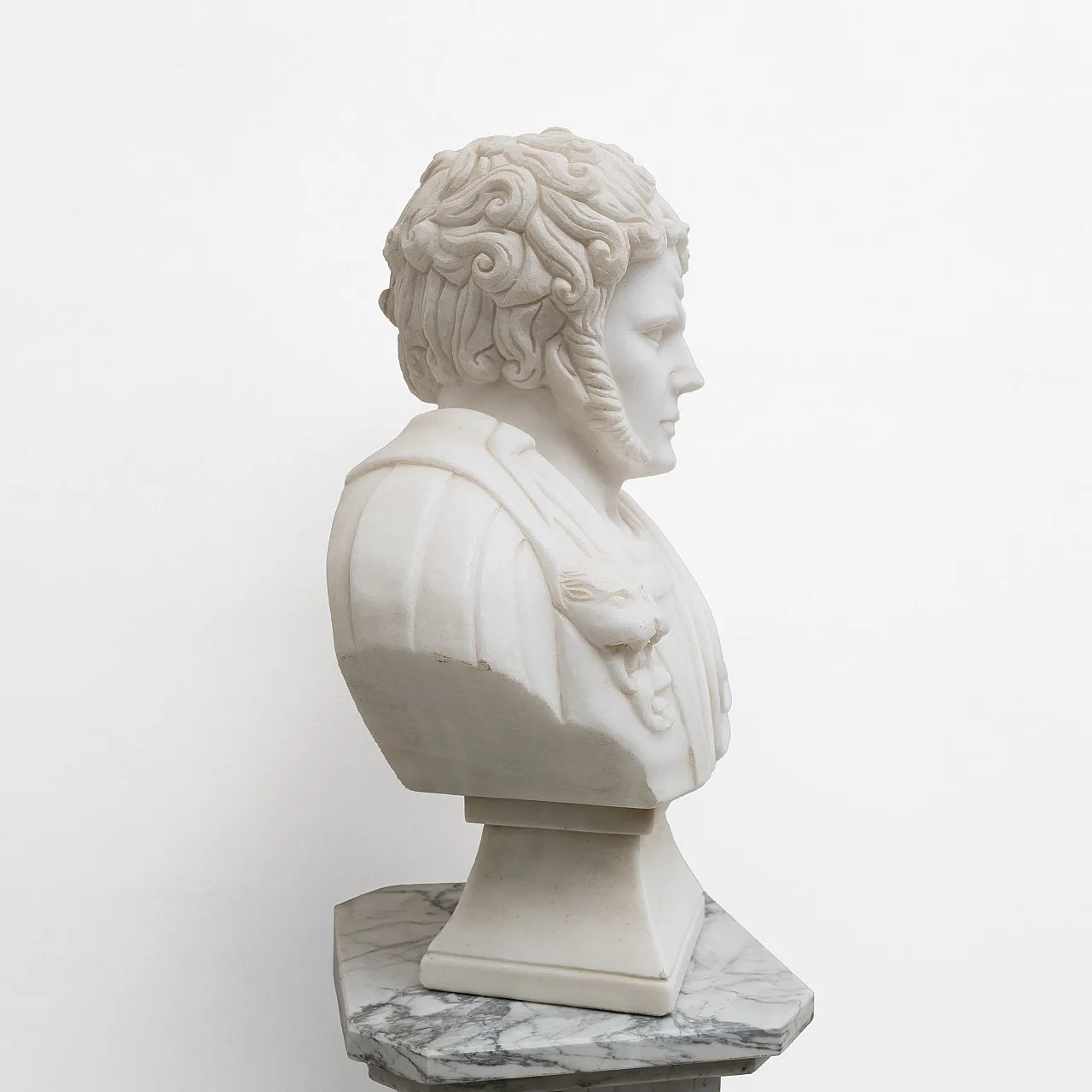White marble bust of a Roman emperor, 20th century 7