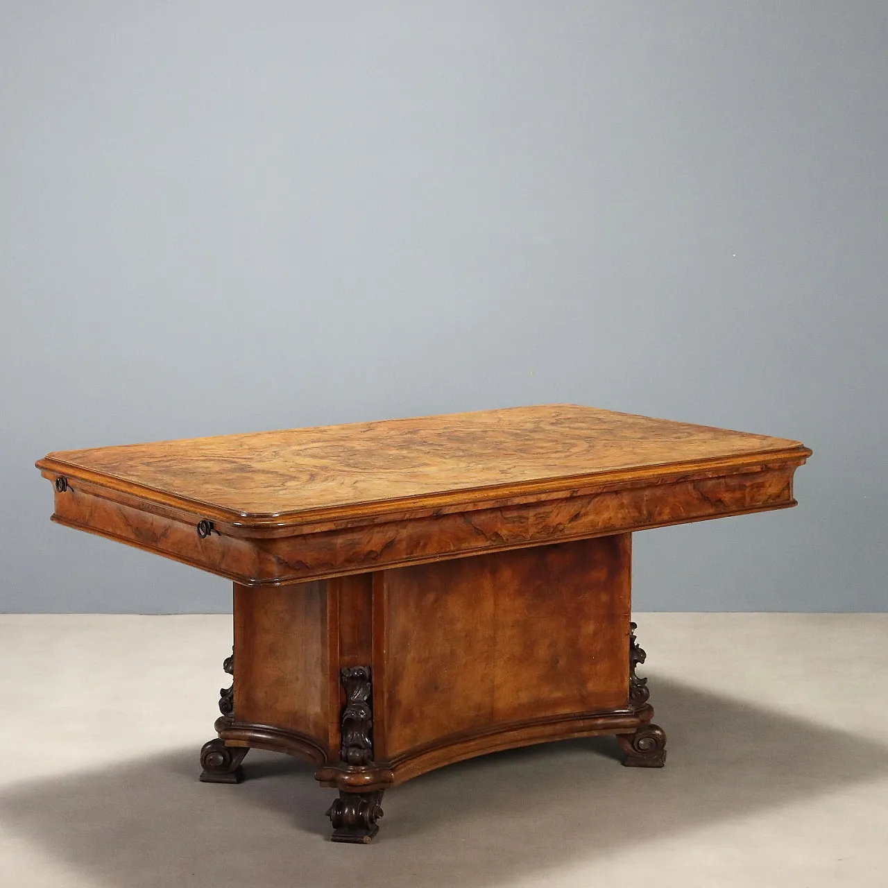 Art Deco table in walnut and walnut burl, 20th century 1
