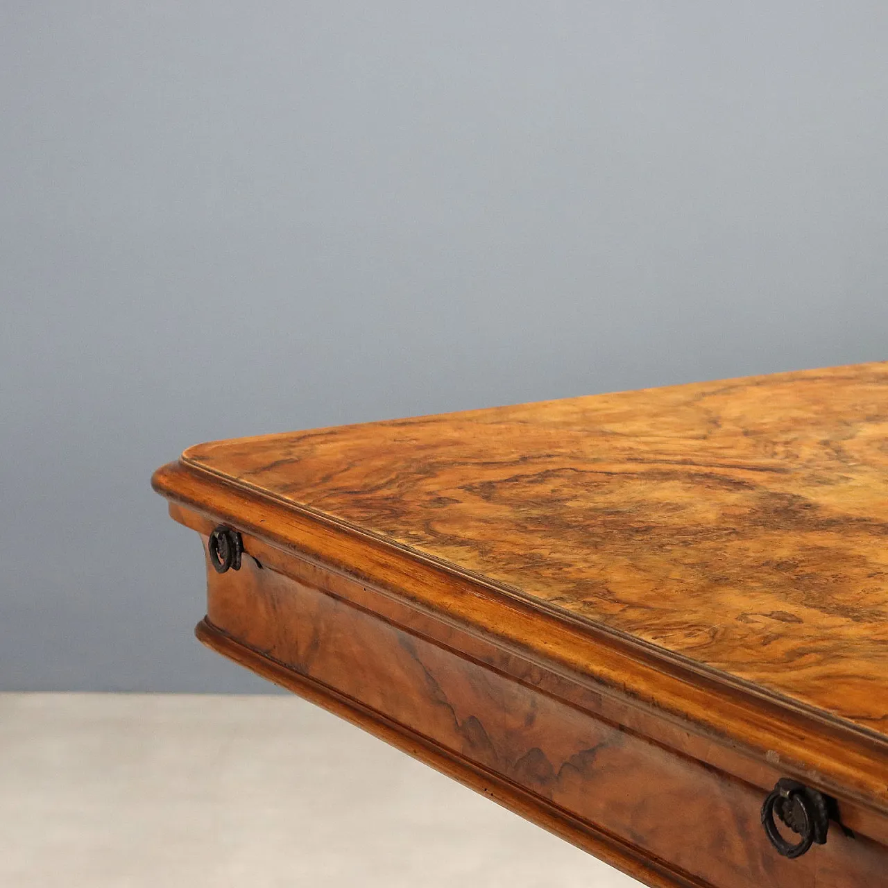 Art Deco table in walnut and walnut burl, 20th century 4