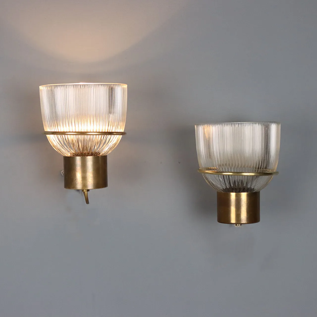 Pair of wall lamps in the style of Ignazio Gardella, mid-20th century 3