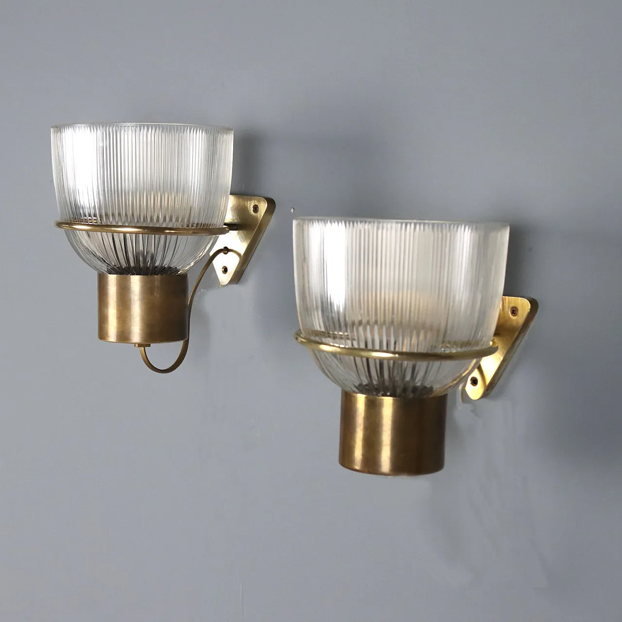 Pair of wall lamps in the style of Ignazio Gardella, mid-20th century 7