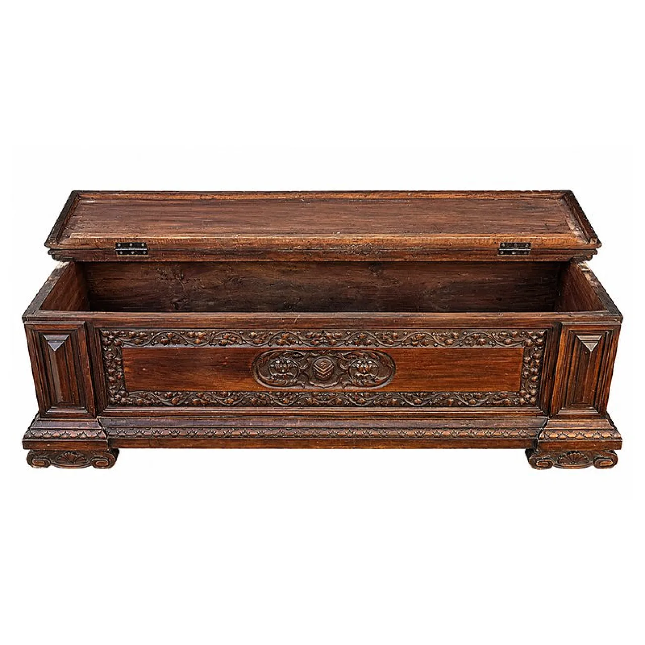 Neo-Renaissance carved chest, 19th century 2