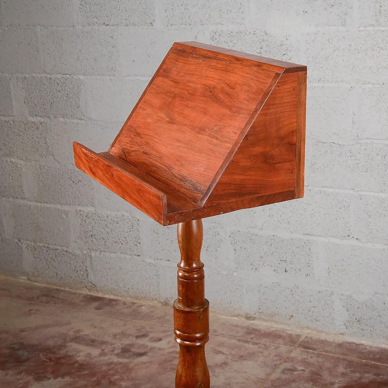 Wooden floor lectern, 20th century 2