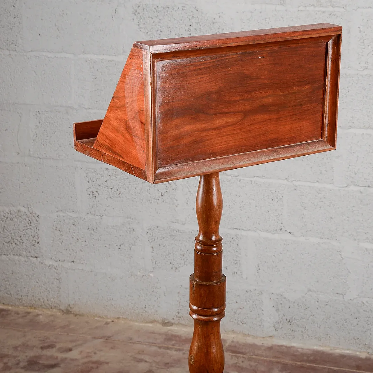 Wooden floor lectern, 20th century 8