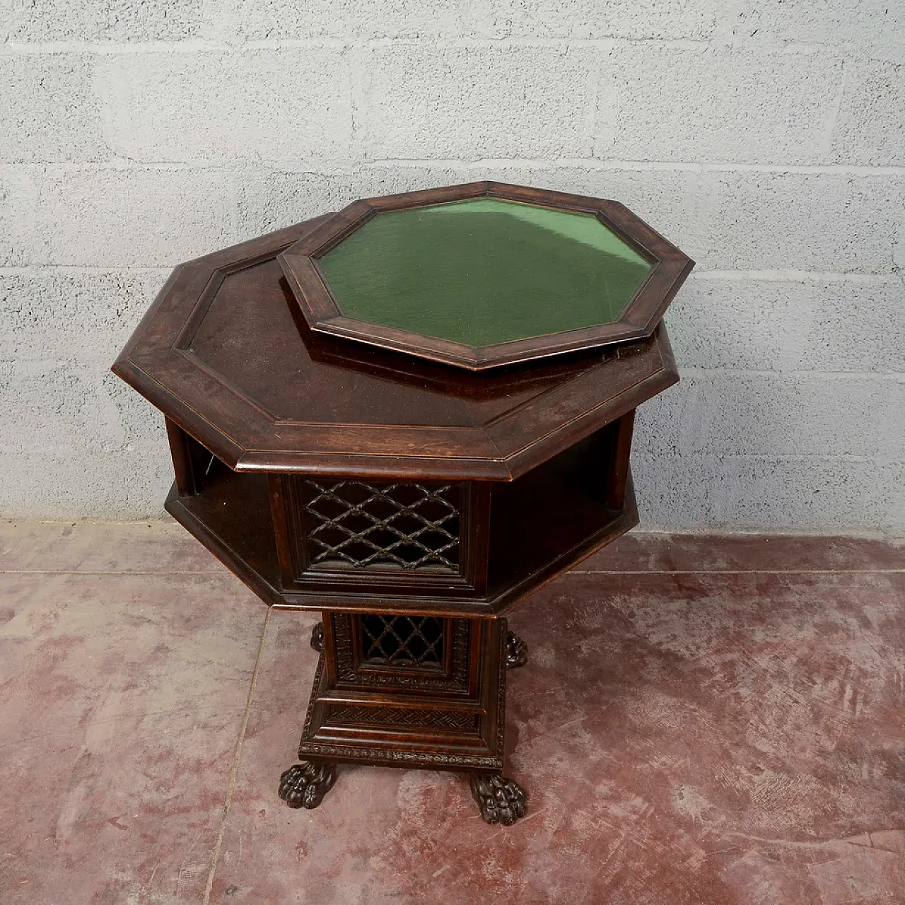 Maggini rotating coffee table with removable glass top, 19th century 7