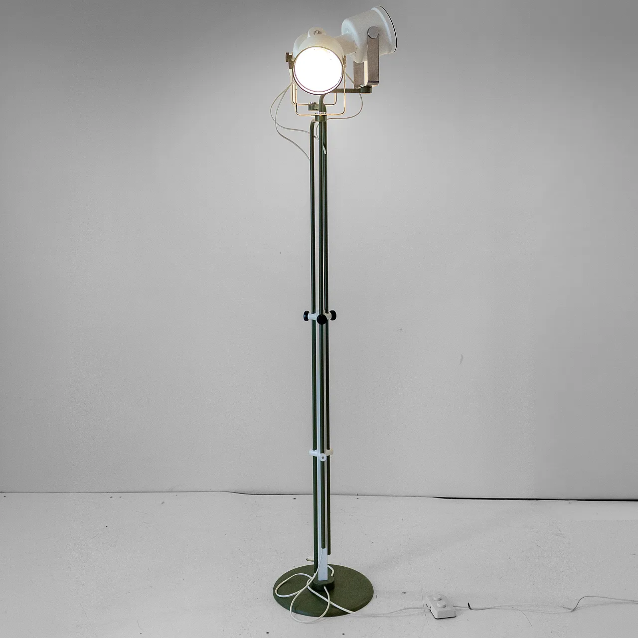 Adjustable floor lamp, Brusasco & G. Torretta for Luci Milano 5
