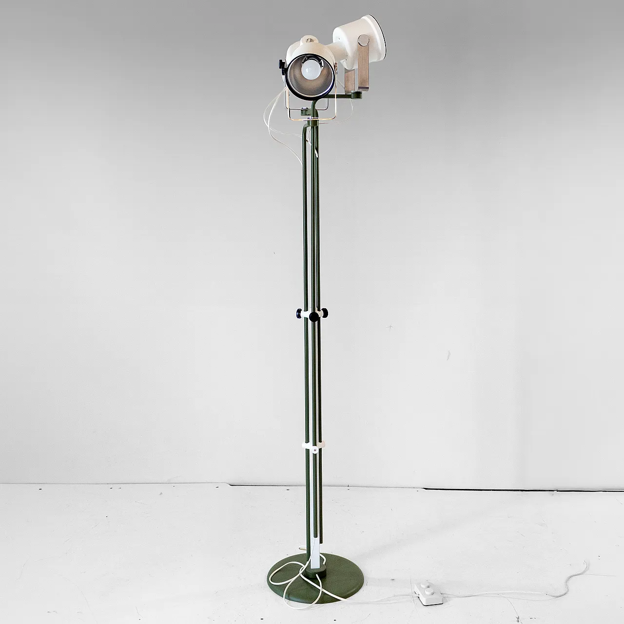 Adjustable floor lamp, Brusasco & G. Torretta for Luci Milano 6