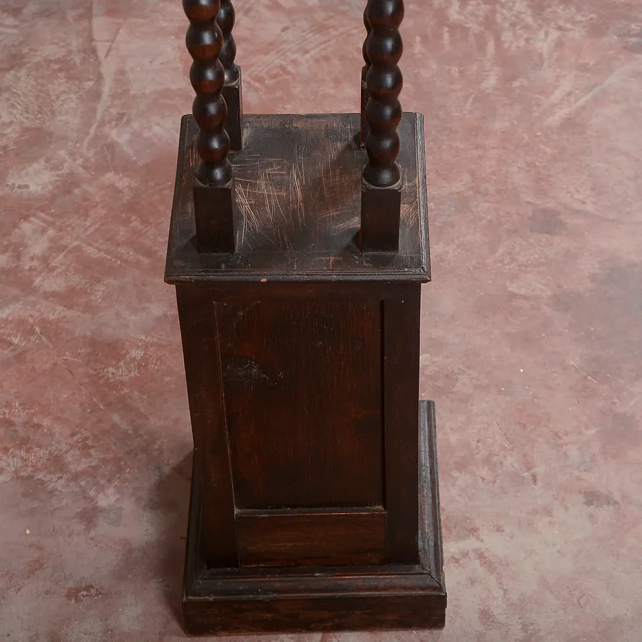Entryway perch, early 20th century 5