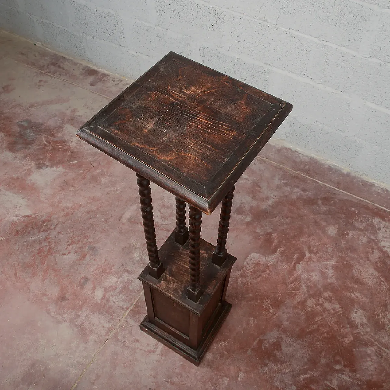 Entryway perch, early 20th century 7