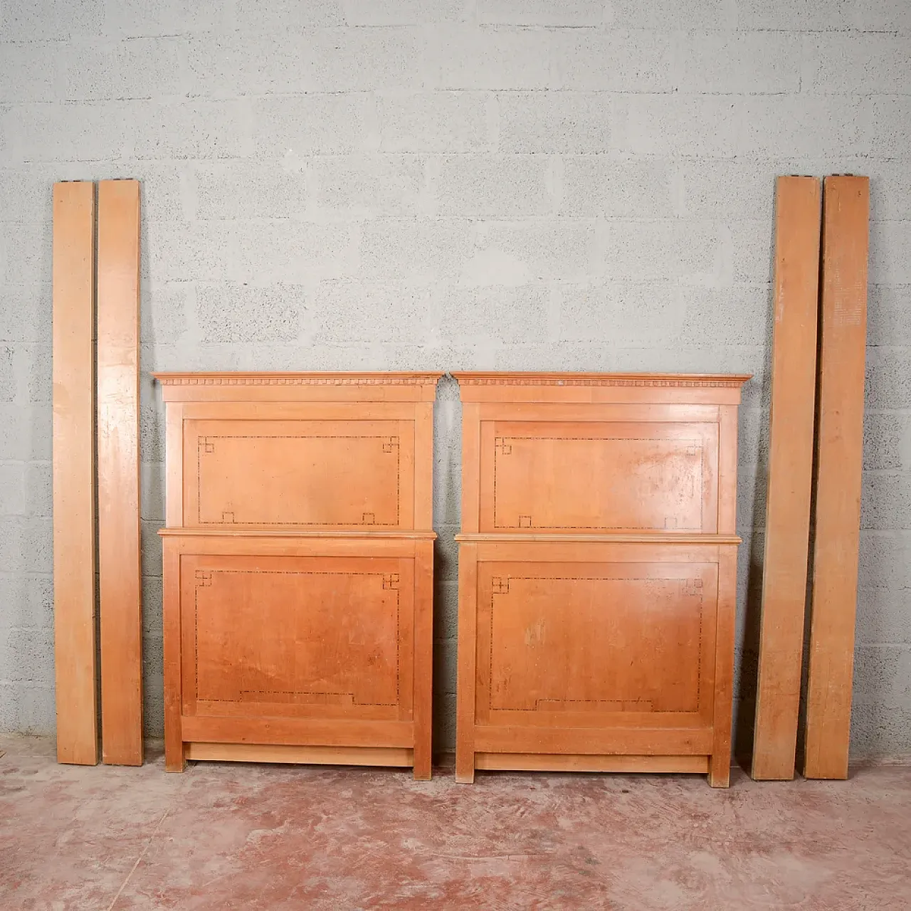 Pair of Art Deco single beds, 1930s 1