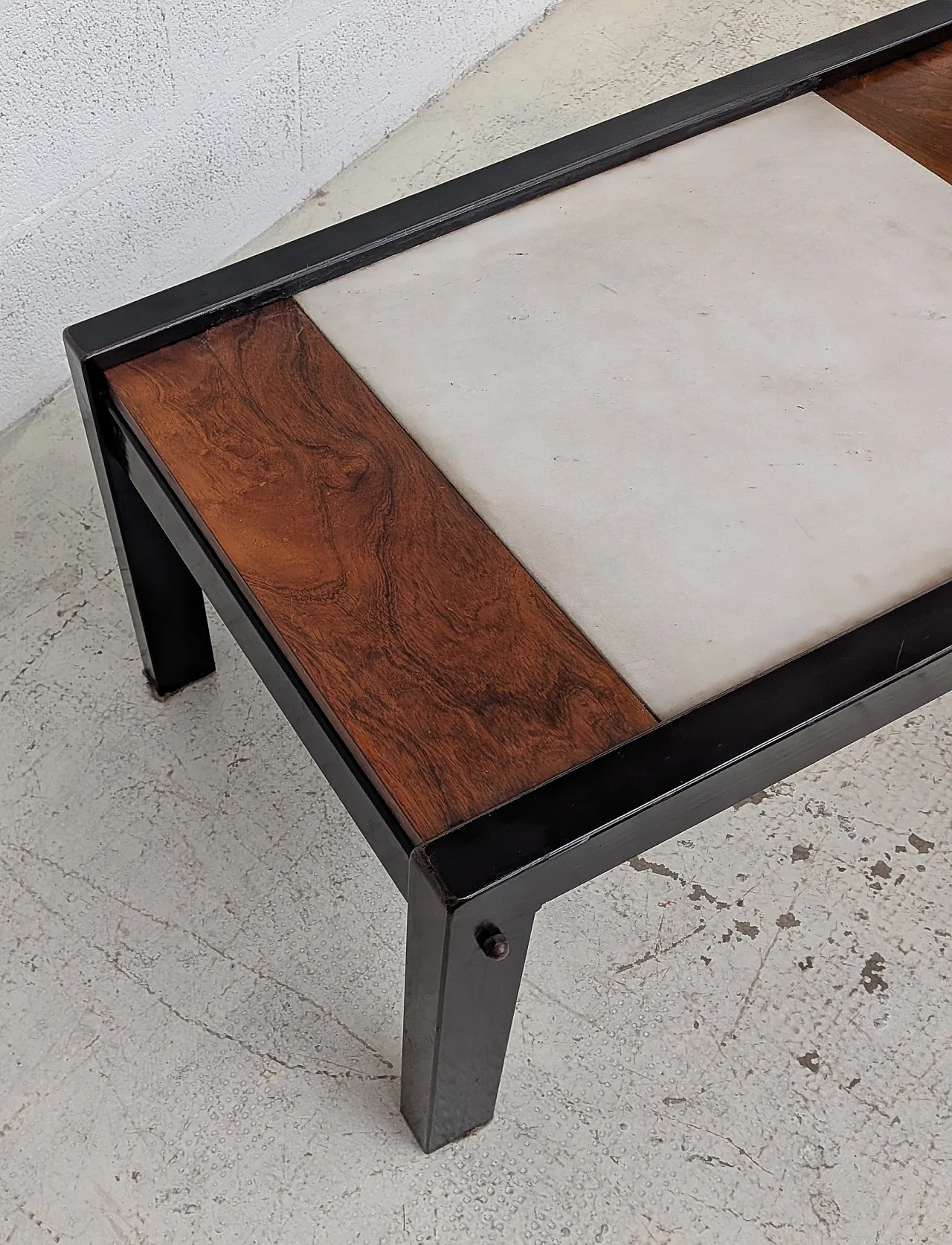 T68 low side table by Osvaldo Borsani and Eugenio Gerli for Tecno 60s 11