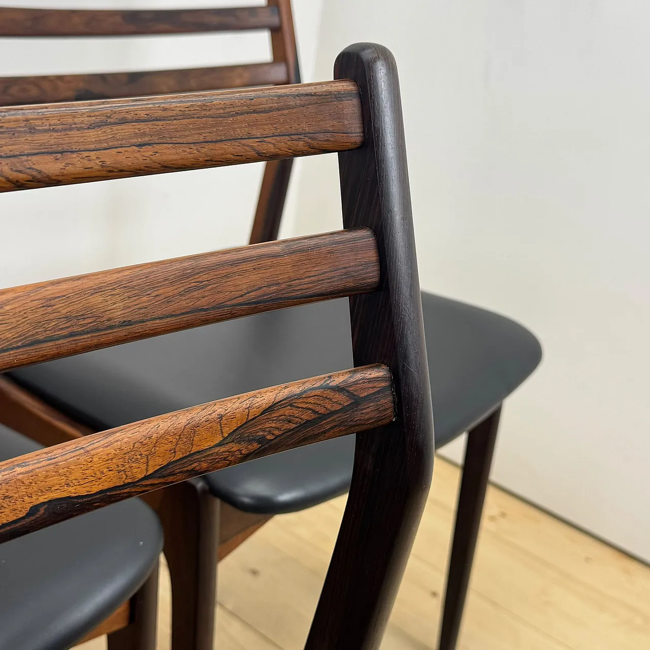 6 Chairs by Vestervig Eriksen in rosewood, 1960s 6