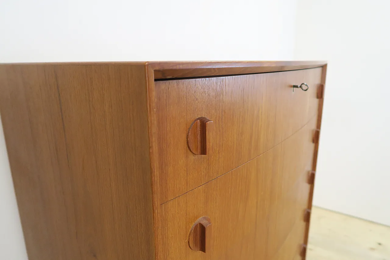 Teak chest of drawers by Henning Kjærnulf with six drawers, 1960s 5