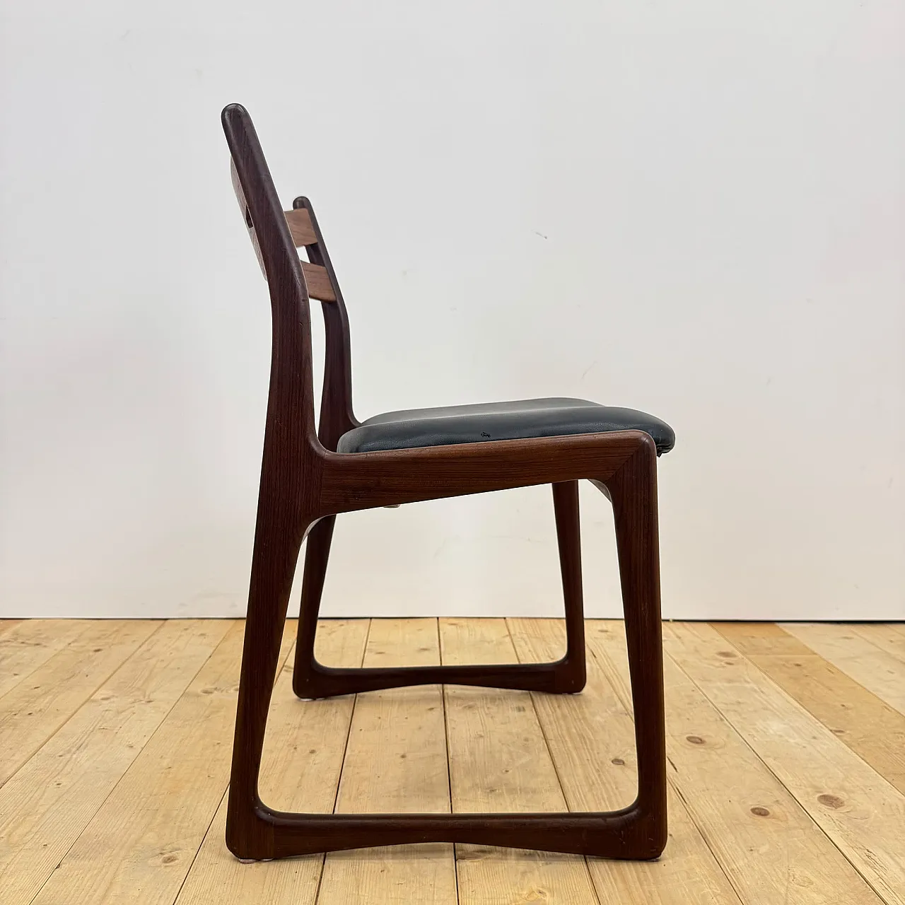 Danish teak chair with black padding, 1960s 3