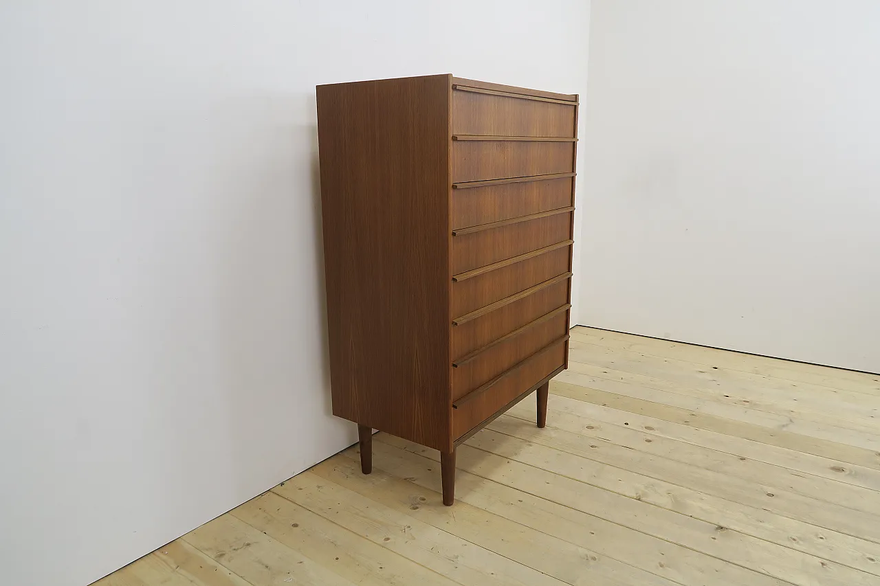 Danish teak chest of drawers with eight large drawers, 1960s 4