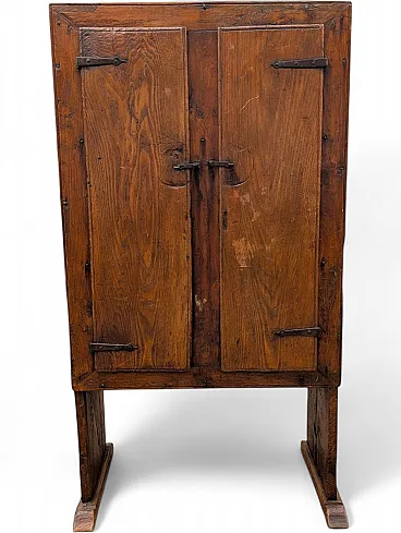 Two-door chestnut wood cabinet from the late 17th century - Tuscany, Italy